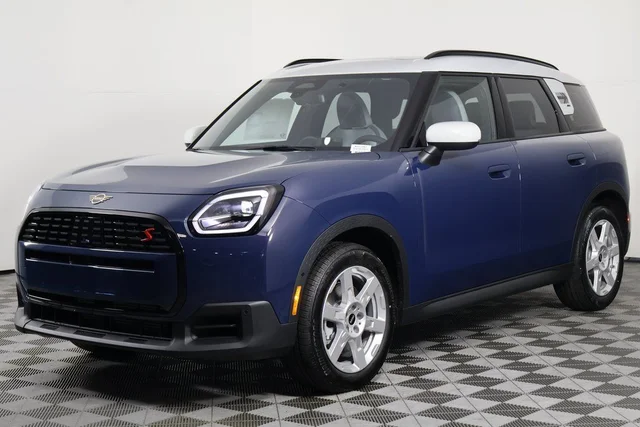 2026 MINI Countryman Signature Plus