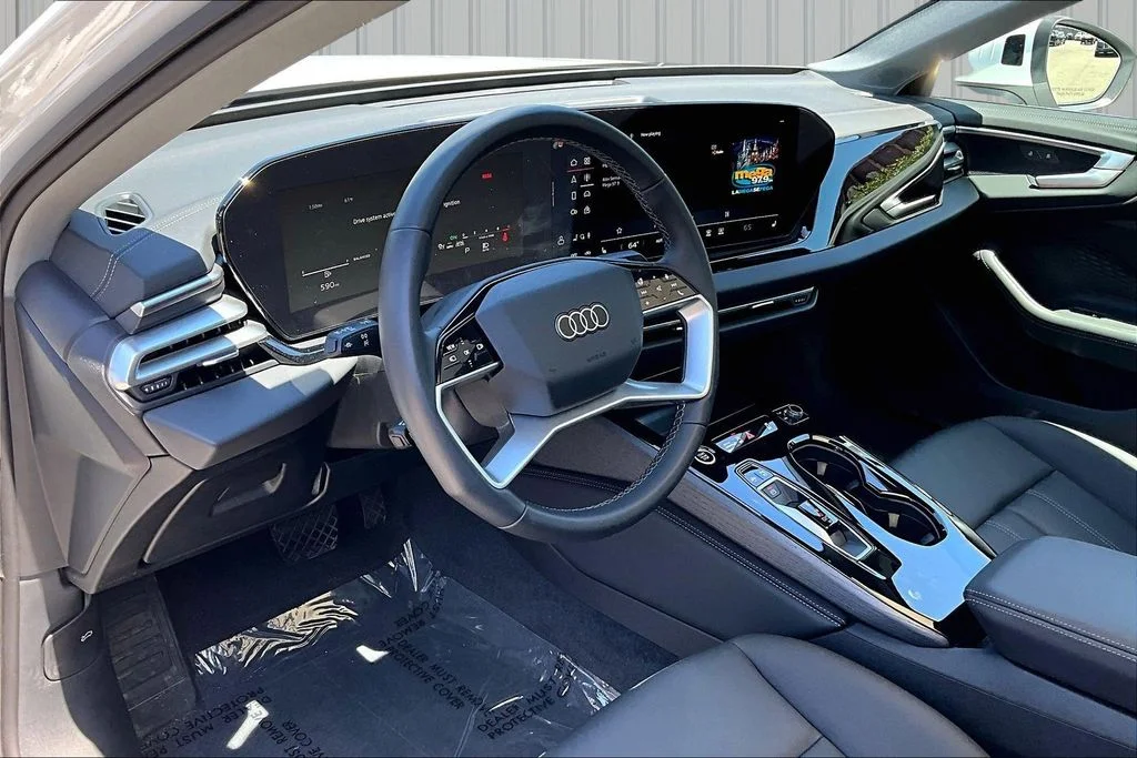 Used 2025 White Audi 2.0T Premium image 16