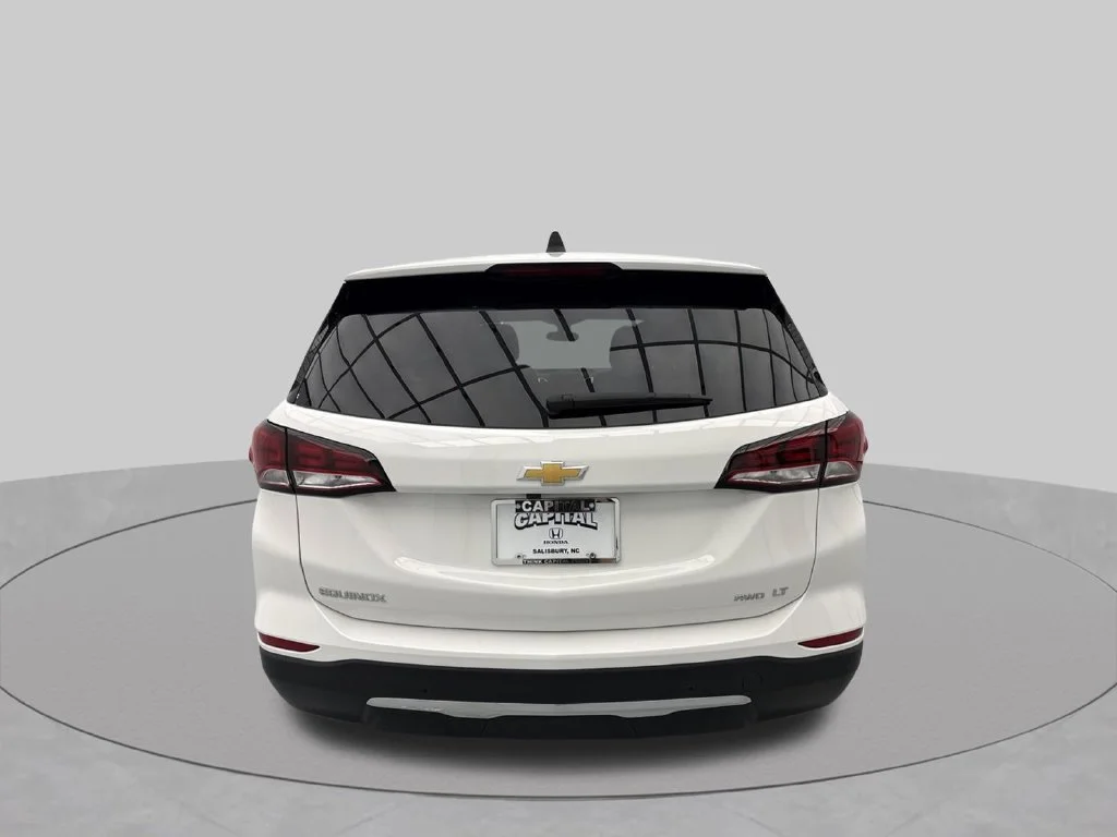 2024 Chevrolet Equinox LT SUV Slide 5