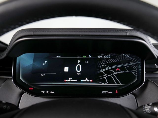 New 2026 Carpathian Grey Land Rover SE image 18