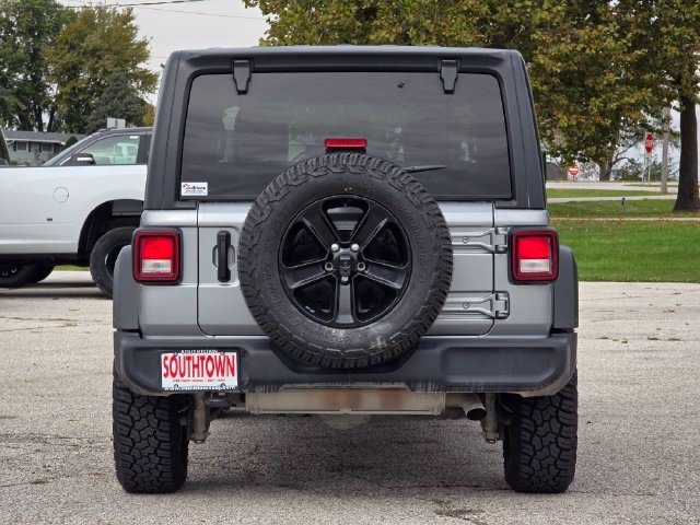 Certified Used 2021 Billet Silver Metallic Clearcoat Jeep Unlimited Sport Altitude image 6