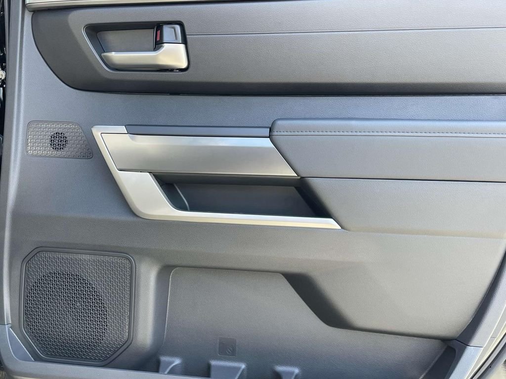 2025 Toyota Tundra SR5 - Photo 41