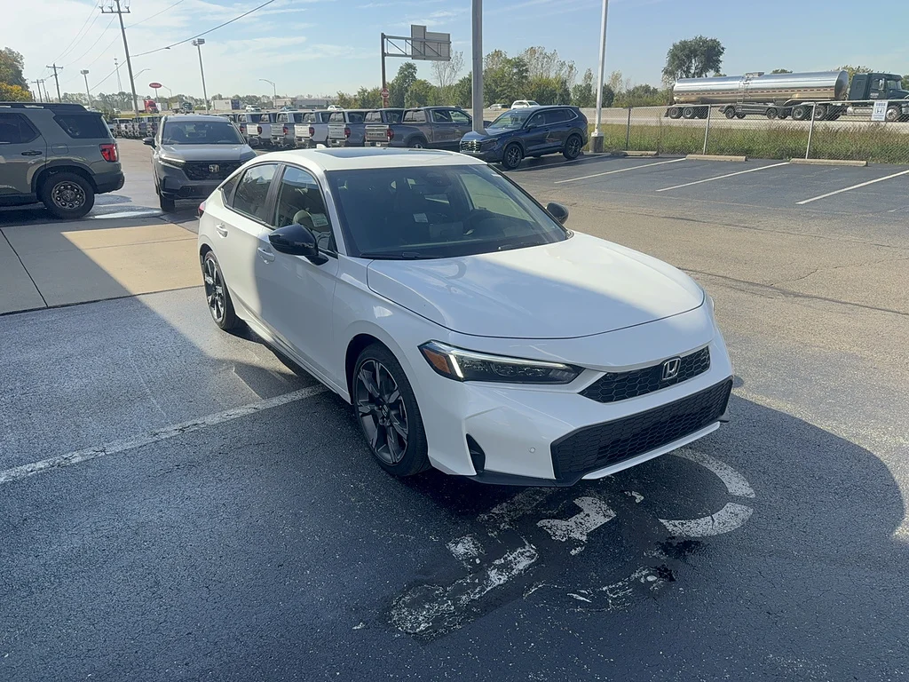 2026 Honda Civic Hatchback Hybrid Sport Touring, photo 2 of 12