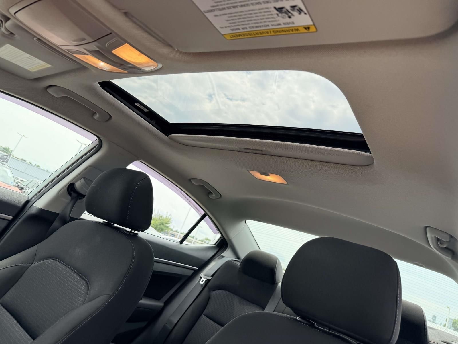 Used 2017 Silver Hyundai Value Edition image 17
