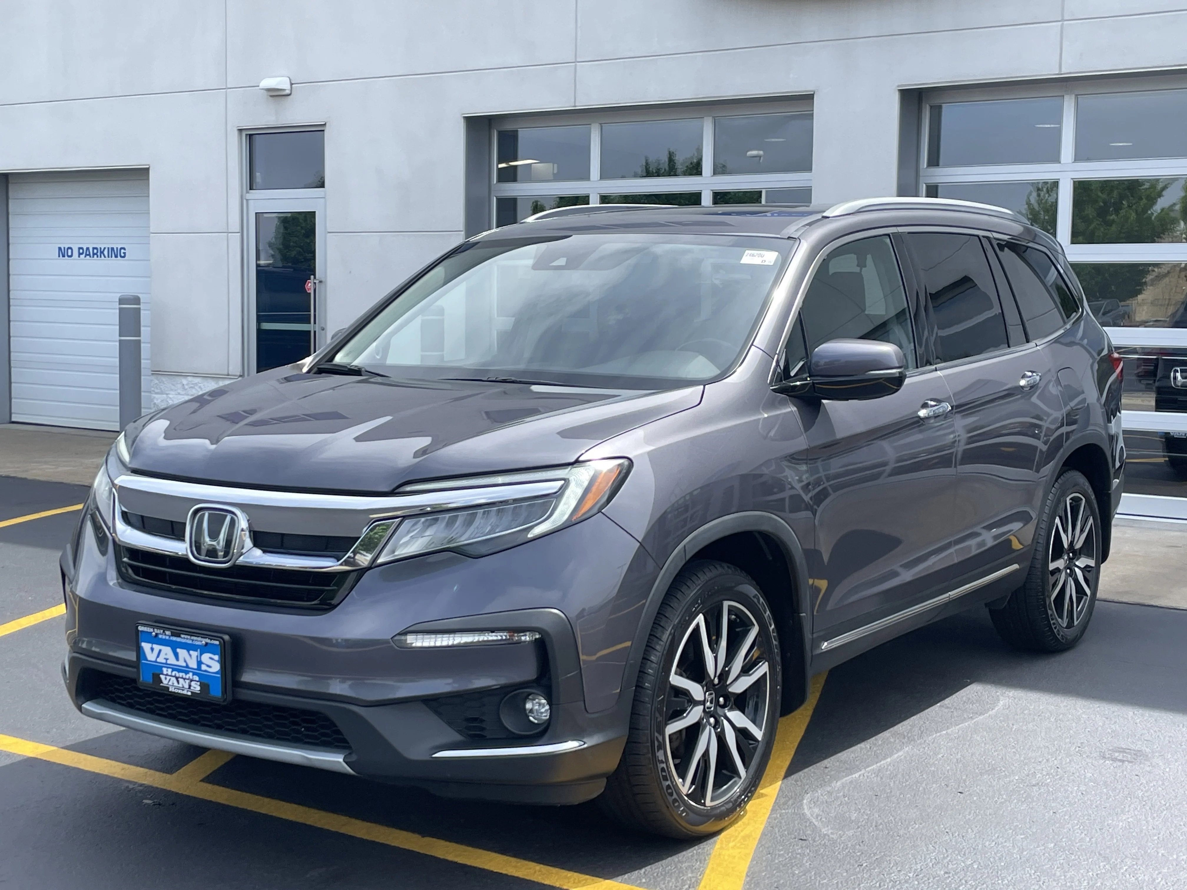 Used 2020 Gray Honda Touring 7-Passenger image 3