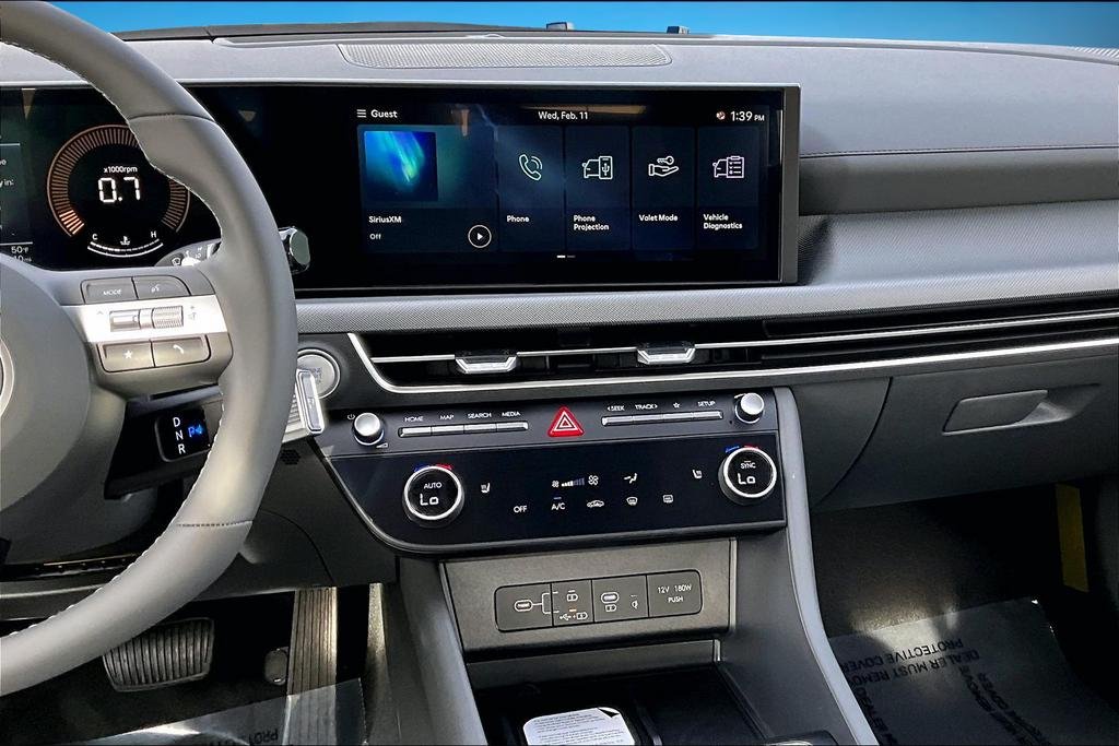 View vehicle photo 7