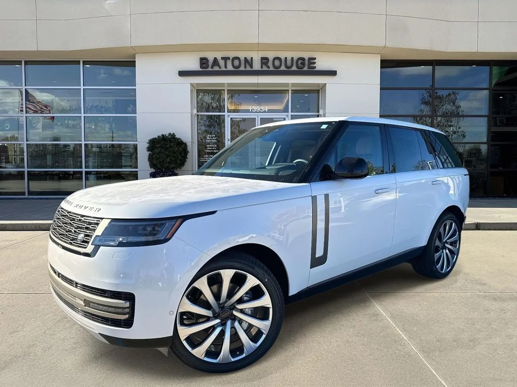 2026 Land Rover Range Rover 3.0 SE SWB's photo