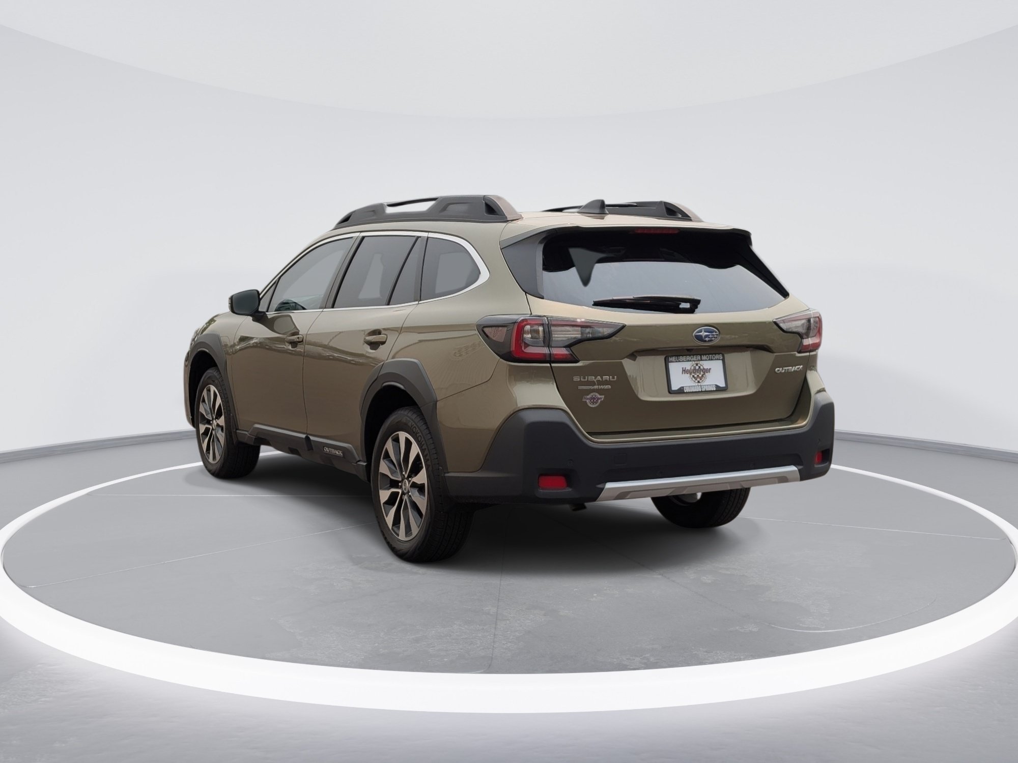 Used 2025 Autumn Green Metallic Subaru Limited image 5