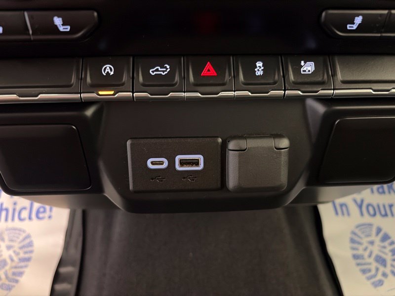 Used 2019 Black Chevrolet LT image 28