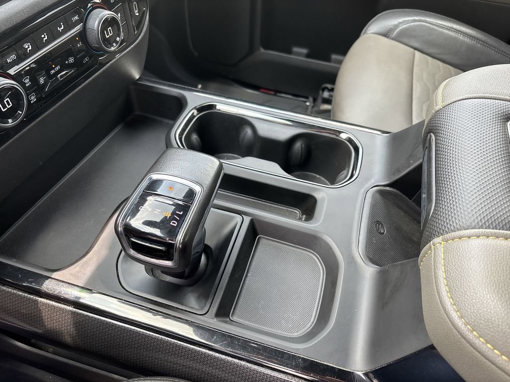 Used 2022 Beige Chevrolet ZR2 image 22
