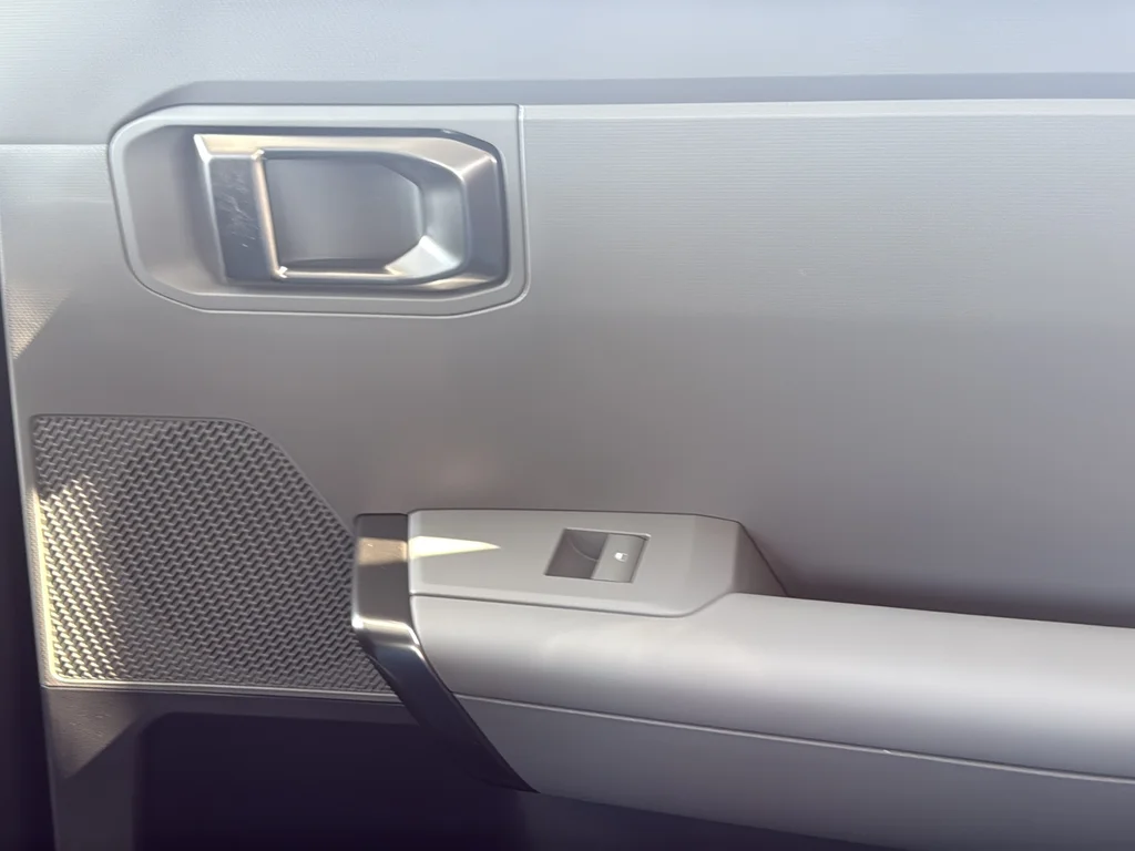 New 2027 Gray Kia S image 43