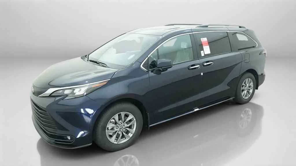 2026 Toyota Sienna XLE
