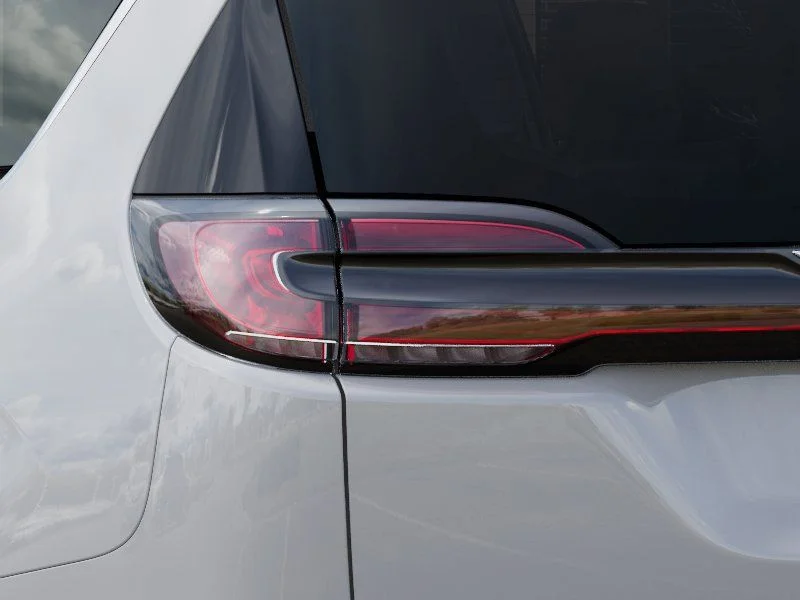 New 2026 Bright White Clear-Coat Exterior Paint Chrysler Select image 9
