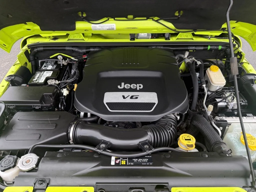 Used 2017 Green Jeep Unlimited Sahara image 64