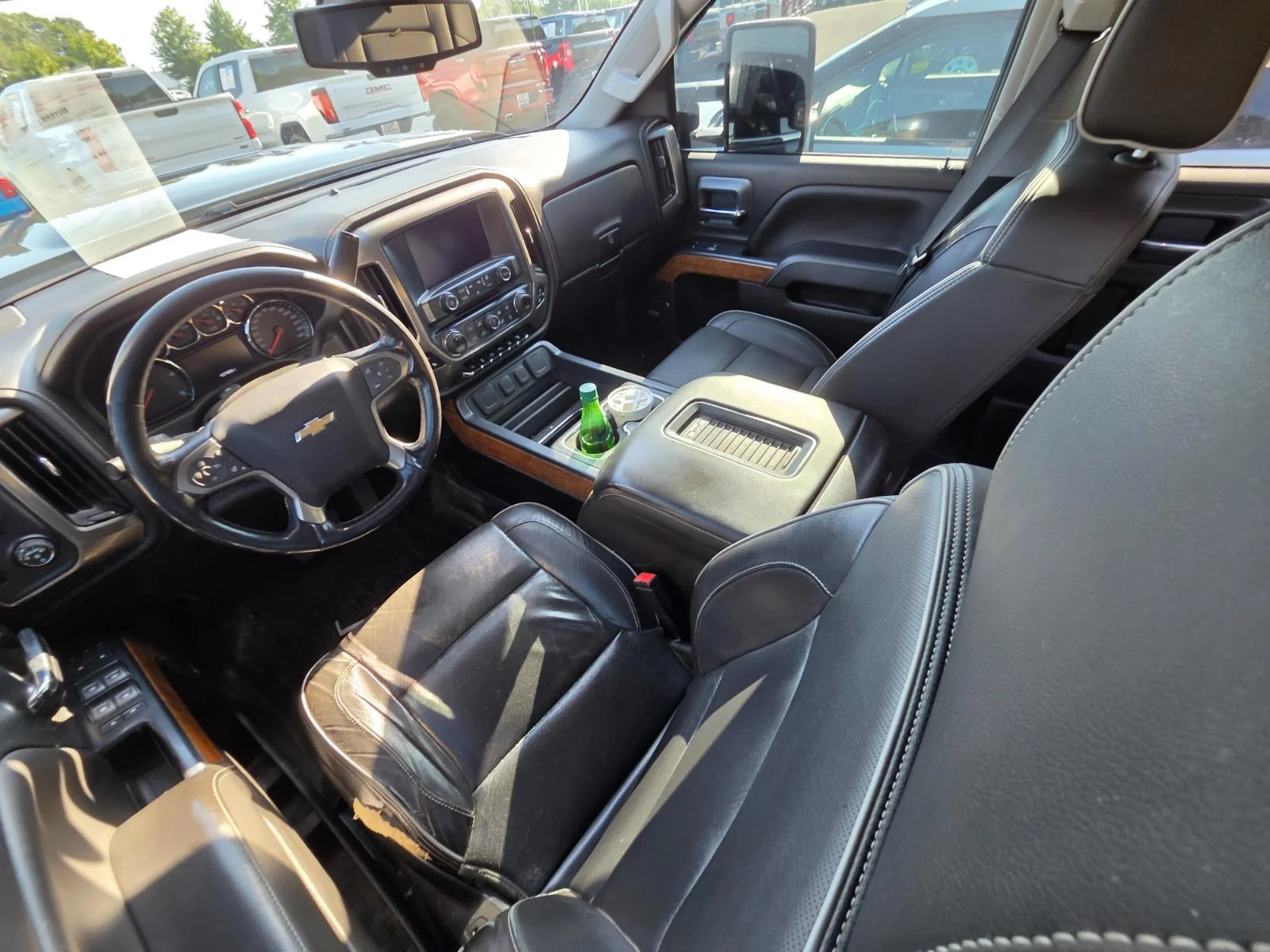 Used 2018 GRAPHITE METALLIC Chevrolet High Country image 12