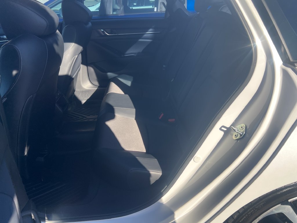 Used 2021  Honda Sport image 21