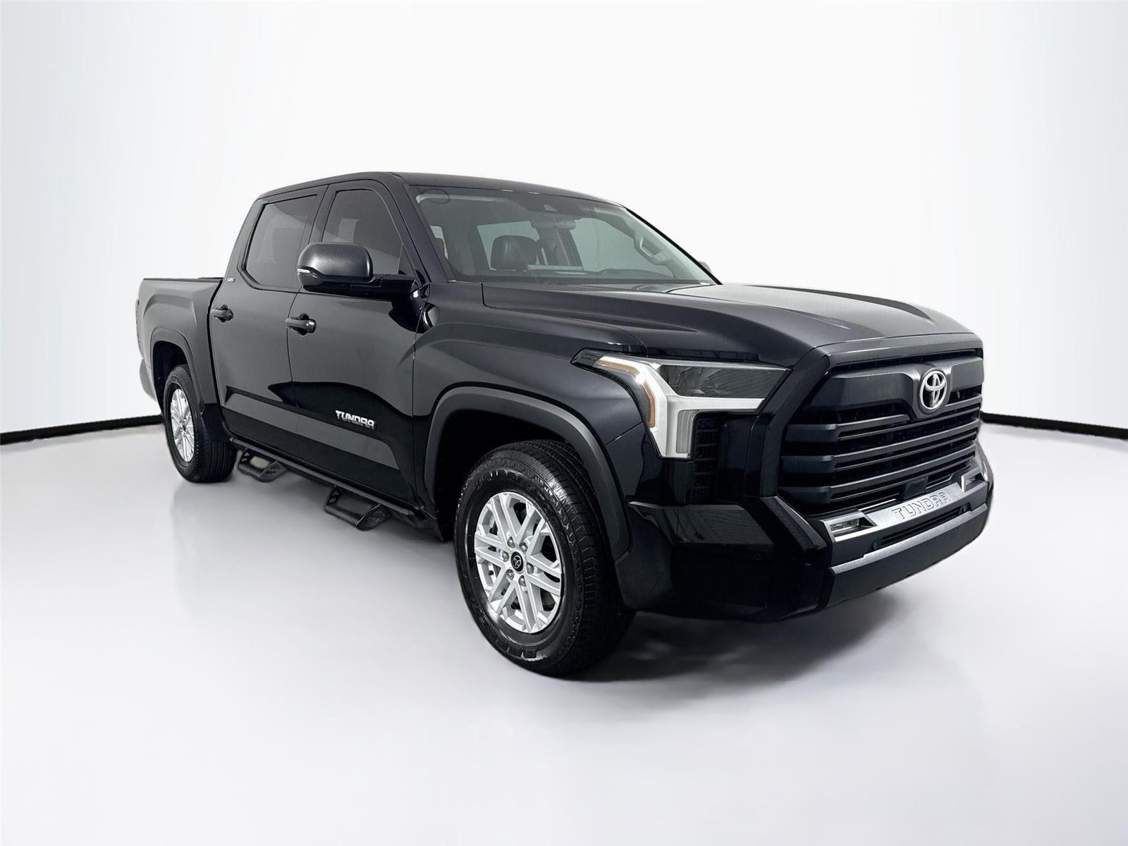 Used 2023 Midnight Black Metallic Toyota SR5 image 10