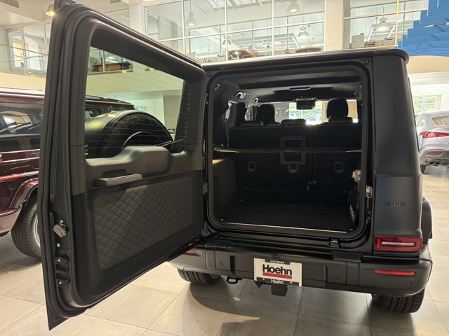 New 2026 MANUFAKTUR Night Black Magno Mercedes-Benz AMG® G 63 SUV image 7