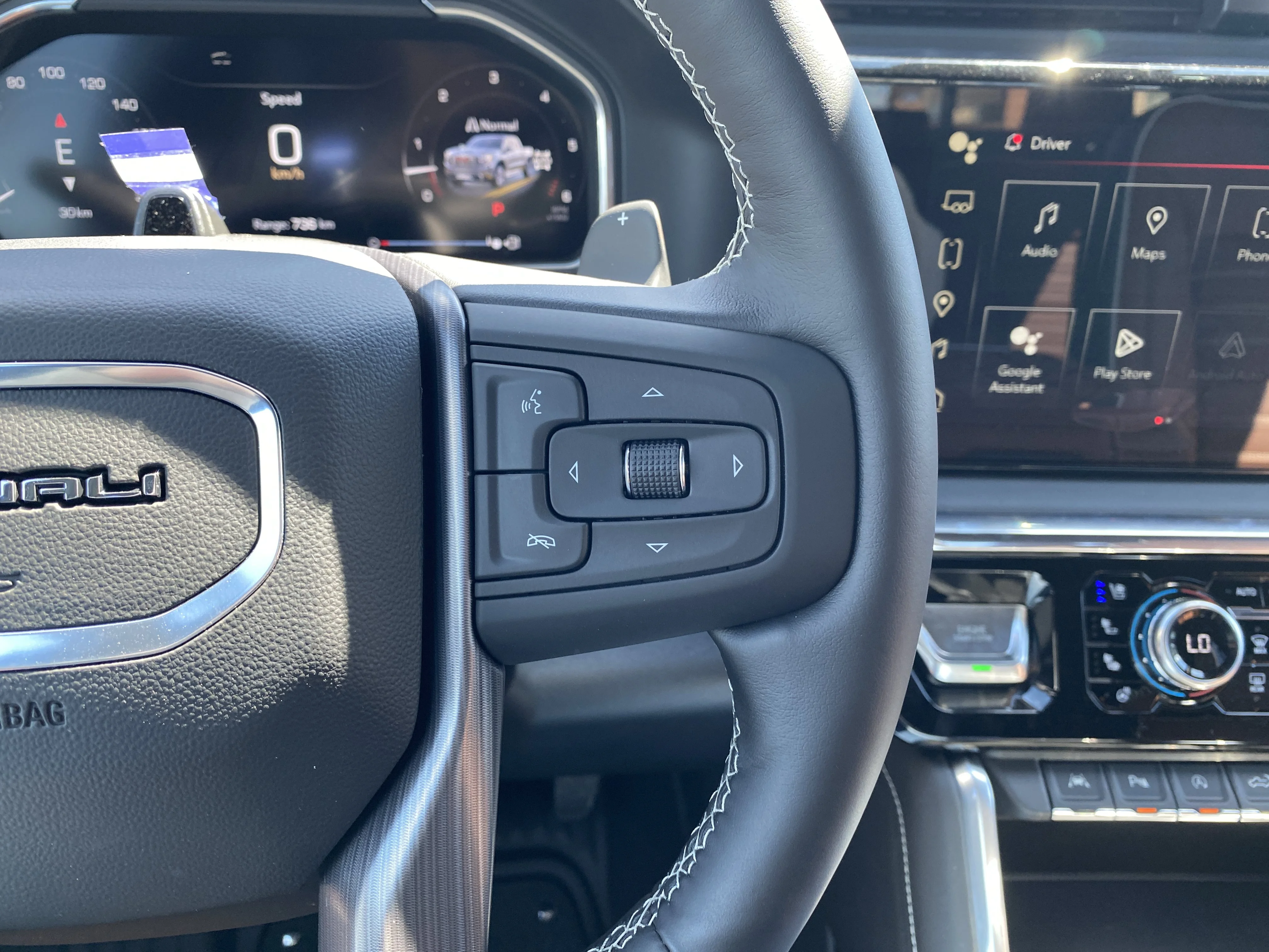 New 2026 GLACIER WHITE TRICOAT GMC Denali Ultimate image 18