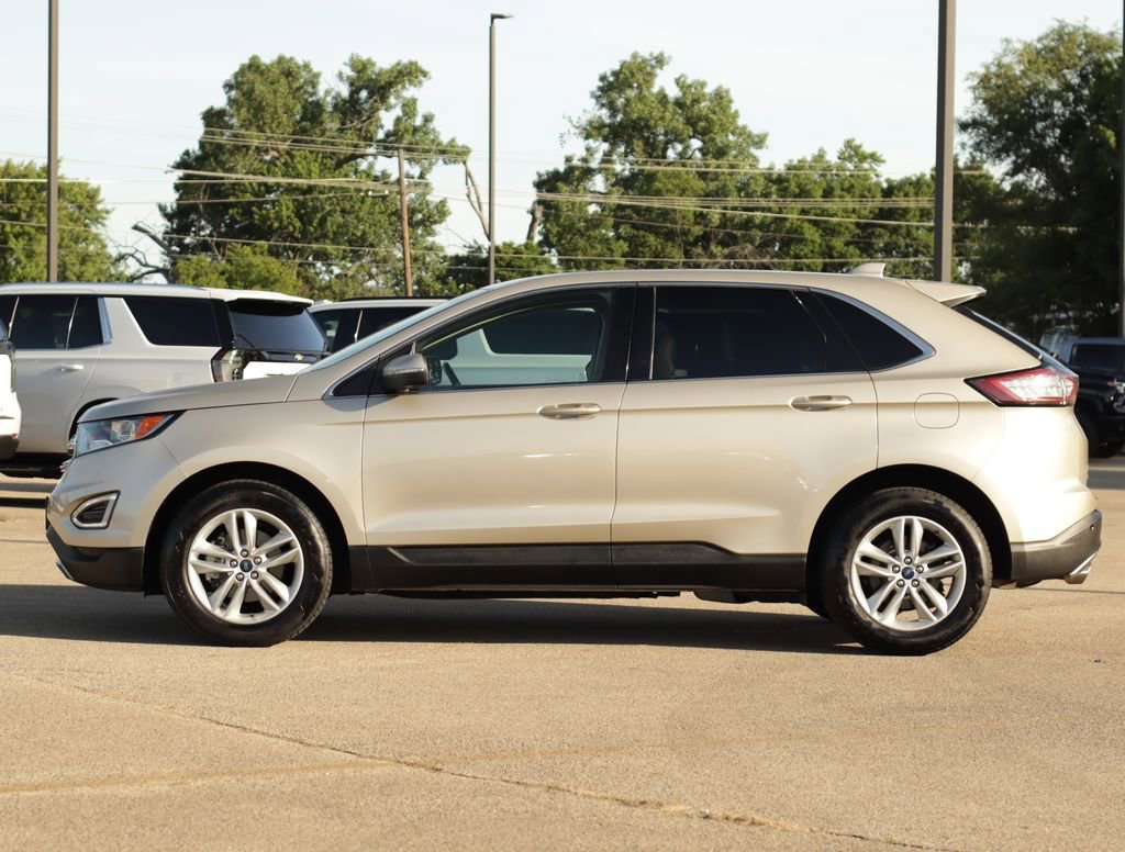 Used 2017 White Ford SEL image 4