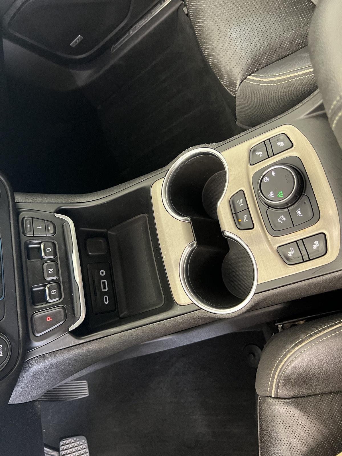 Used 2018 Red Quartz Tintcoat GMC Denali image 14