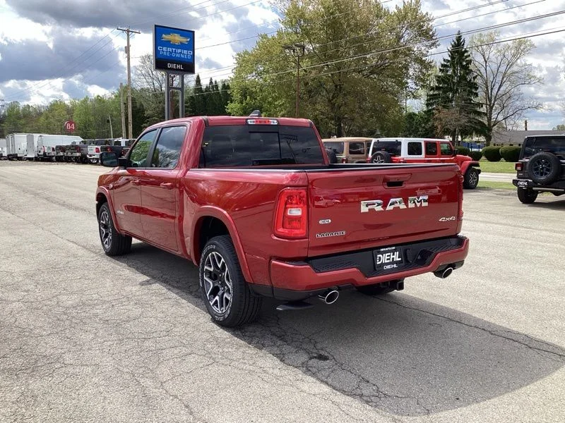New 2026 Molten Red Pearl-Coat Exterior Paint RAM Laramie image 5