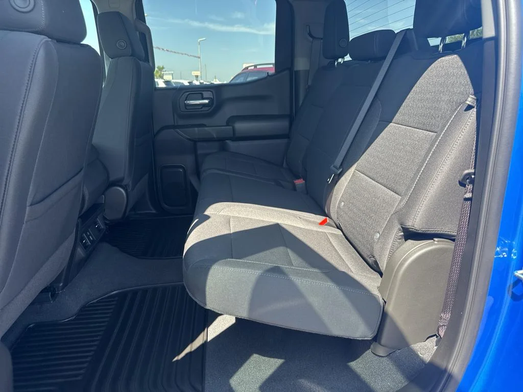 2025 Chevrolet Silverado 1500 Custom - Photo 9