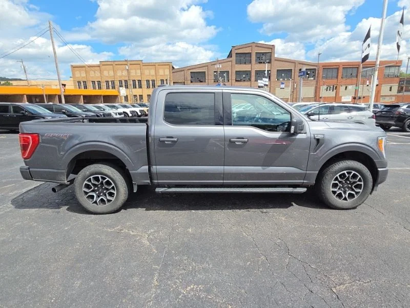 Used 2021 Gray Metallic Ford XLT image 8