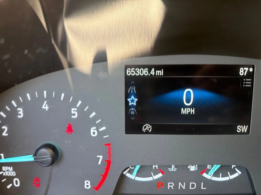 Used 2022 Gray Ford SE image 18
