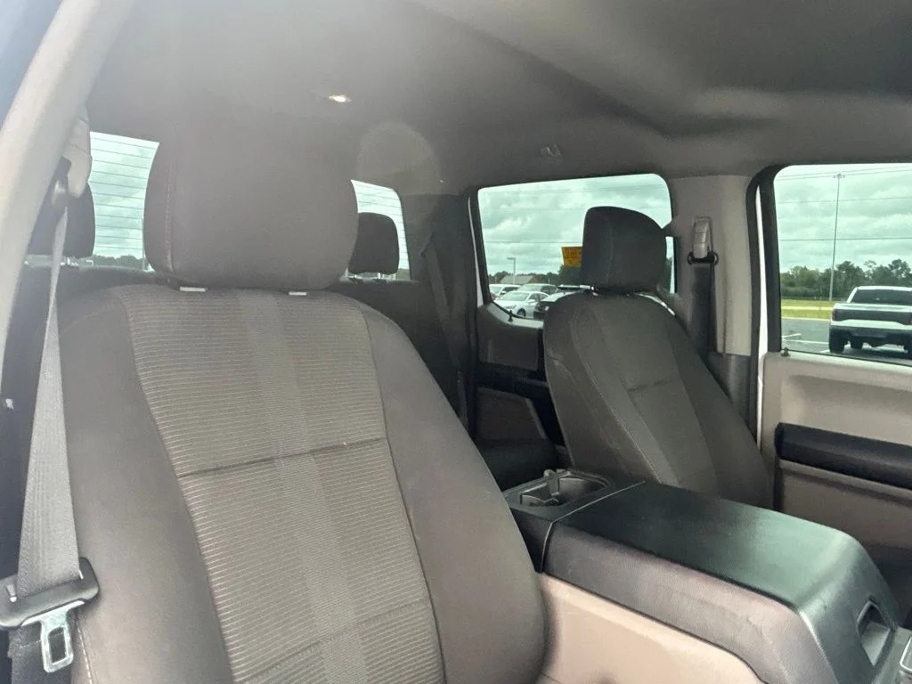 Used 2019 White Ford XL image 14