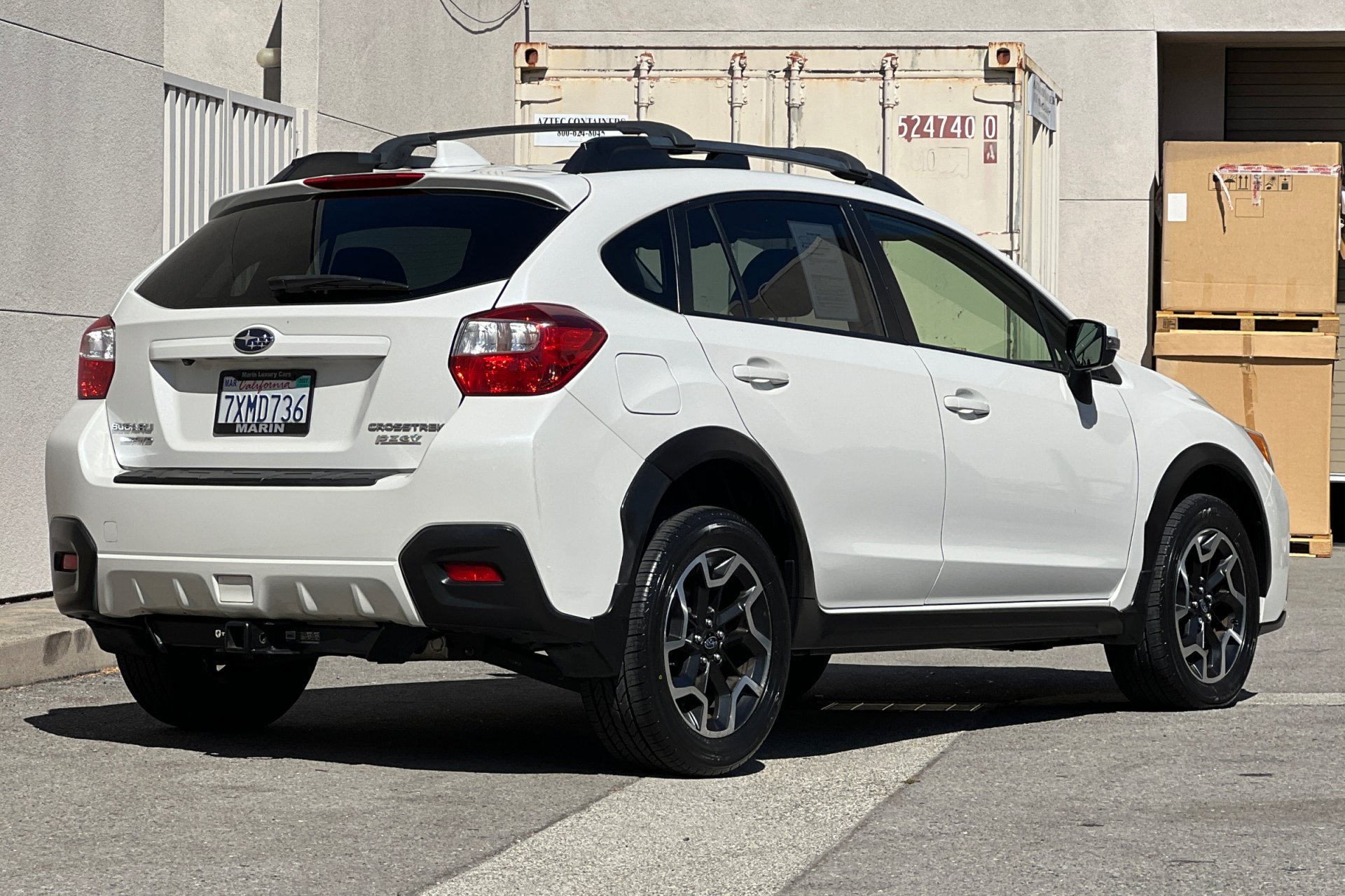 Used 2017 Crystal White Pearl Subaru Limited image 2