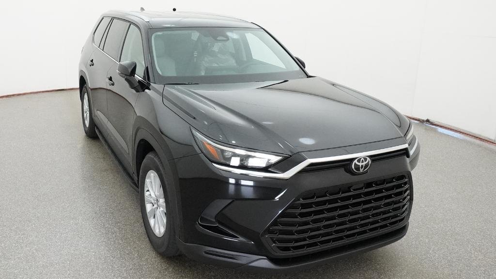 New 2026 Midnight Black Metallic Toyota XLE image 9