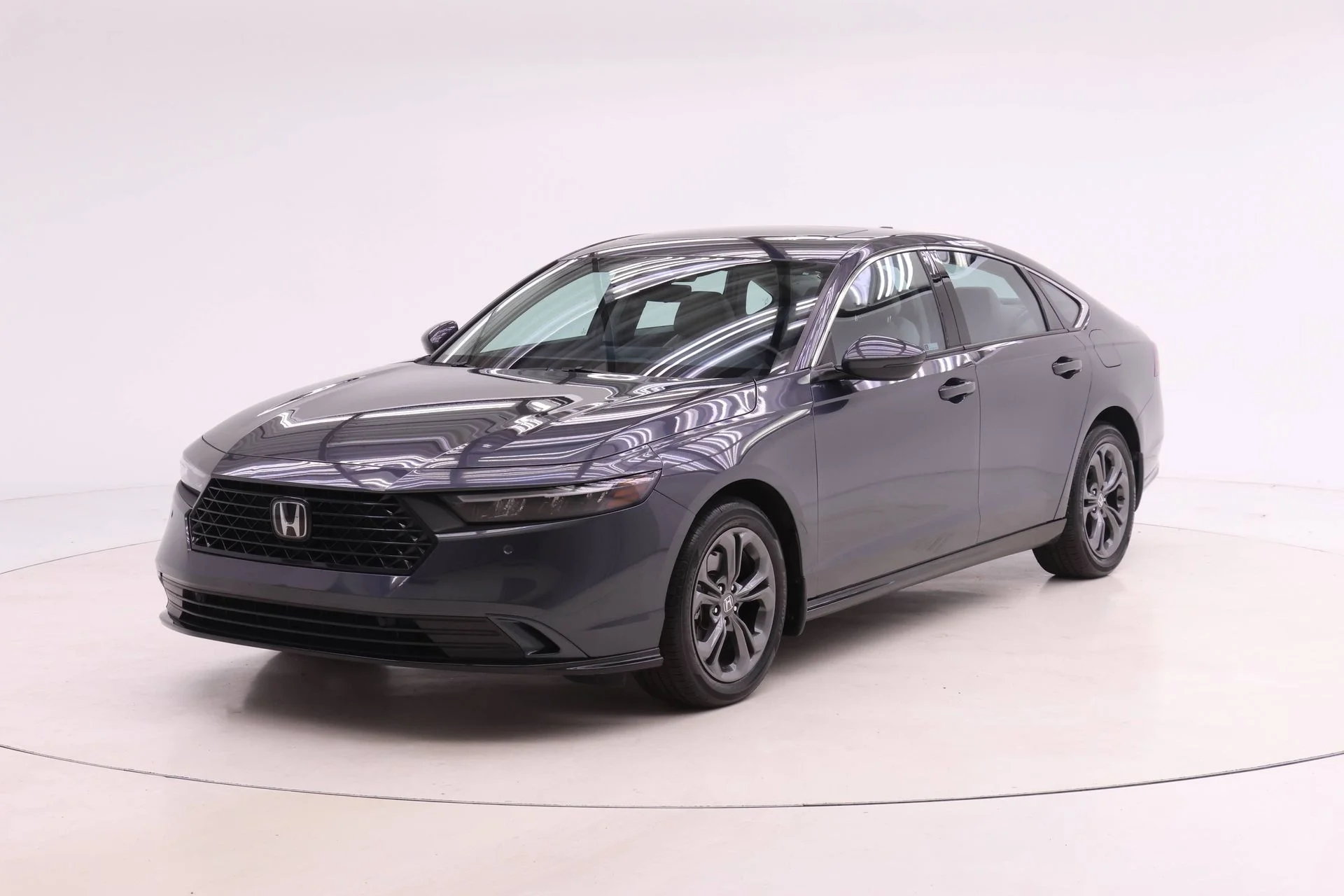 2023 Honda Accord Hybrid EX-L w/o BSI's photo