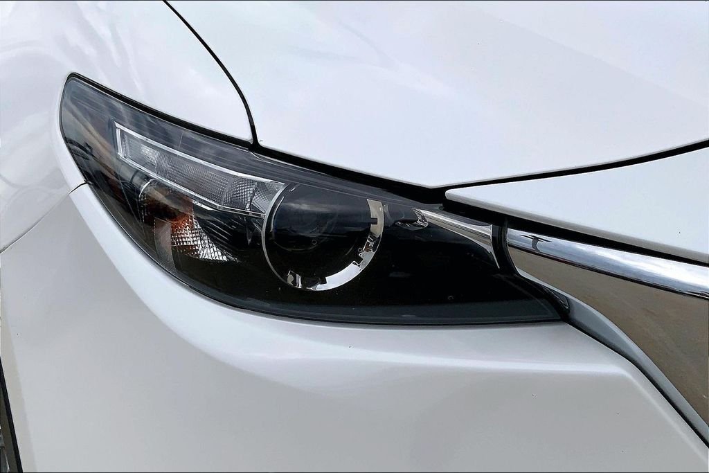 Used 2016 Snowflake White Pearl Mica Mazda Touring image 28