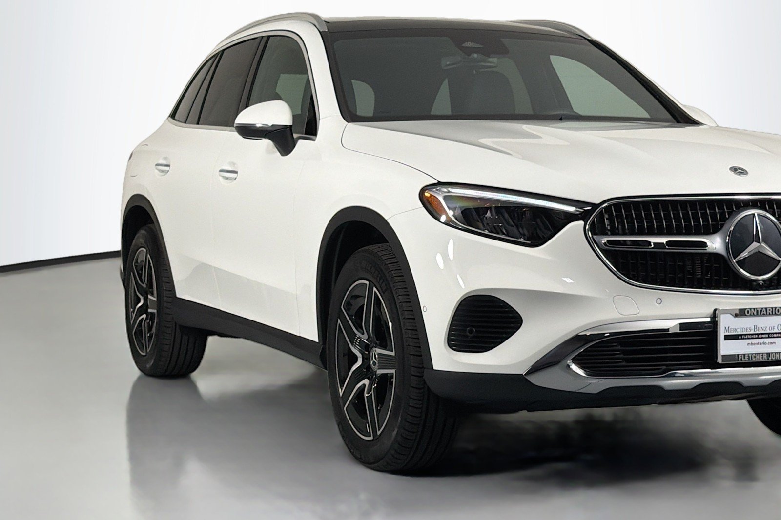 Certified Used 2026 Polar White Mercedes-Benz GLC 300 image 14