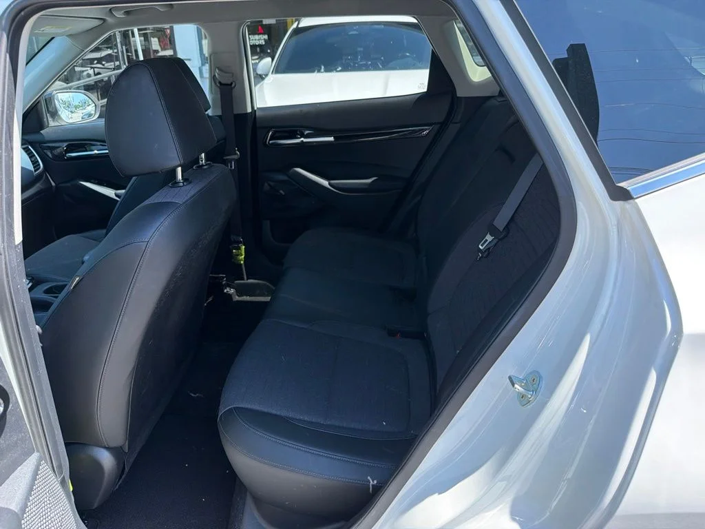 Used 2023 Clear White/Black Roof Kia S image 8