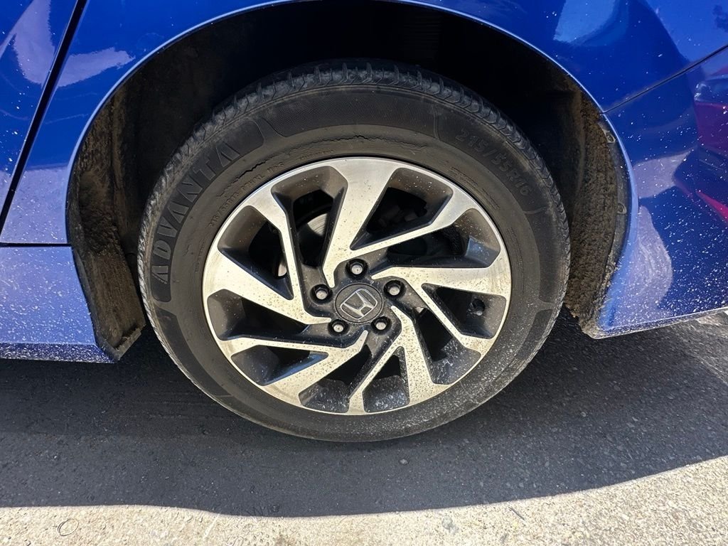 Used 2016 Aegean Blue Metallic Honda EX image 25