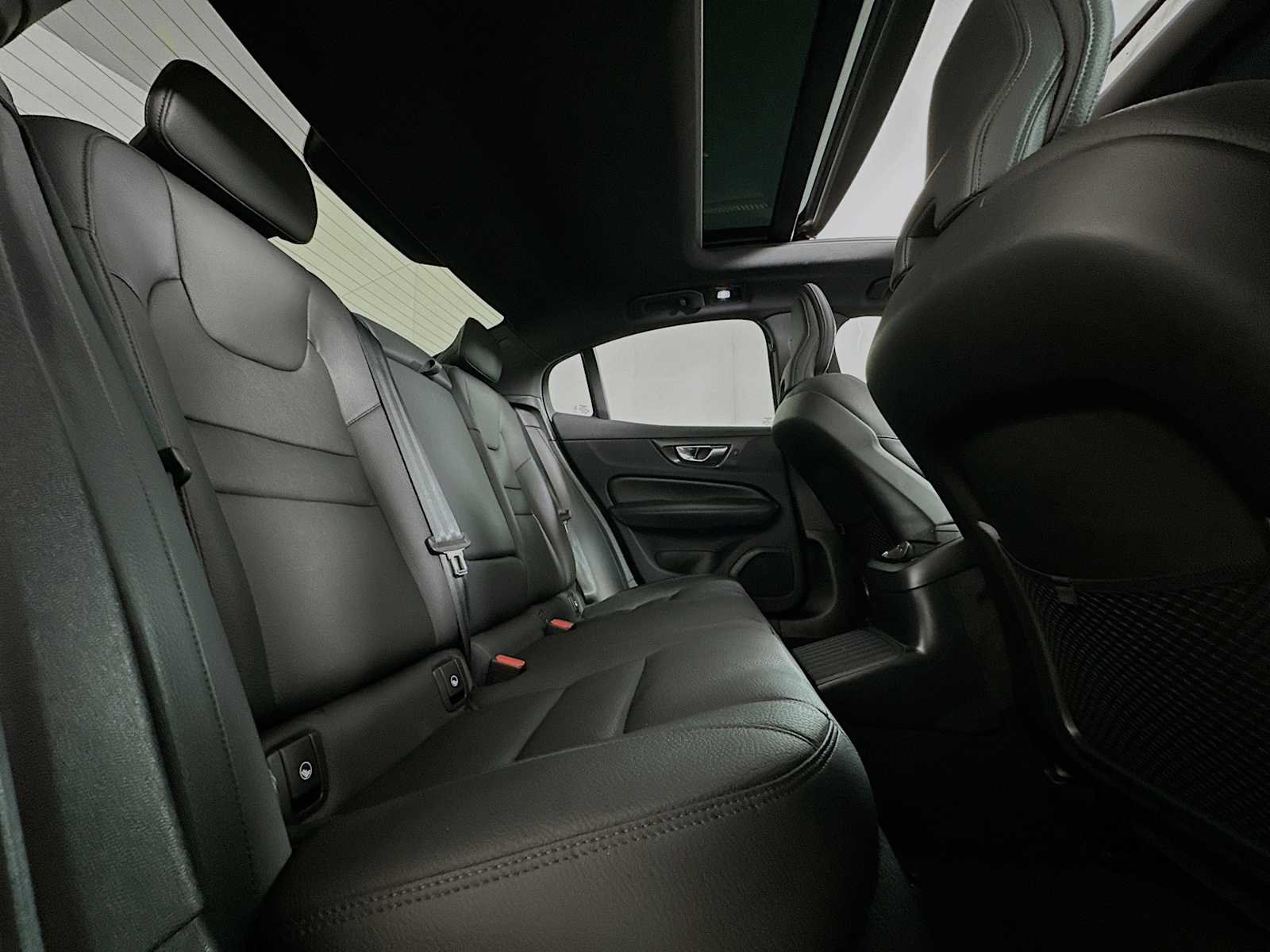 Certified Used 2023 Onyx Black Volvo Plus image 25
