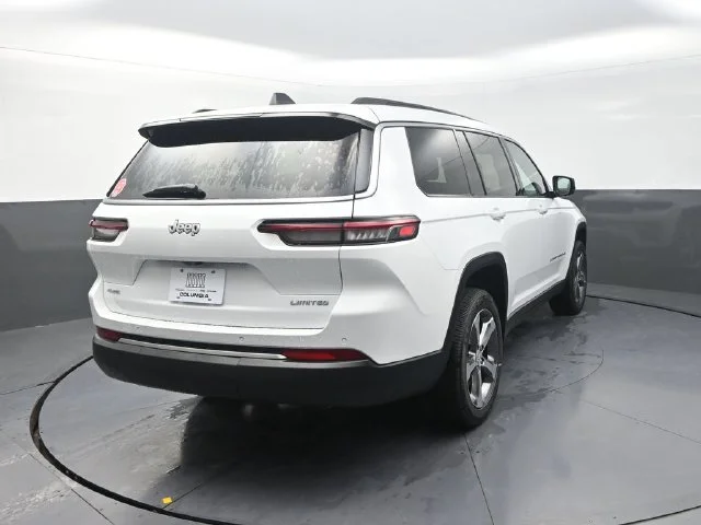 New 2026 Bright White Clear-Coat Exterior Paint Jeep Limited image 8