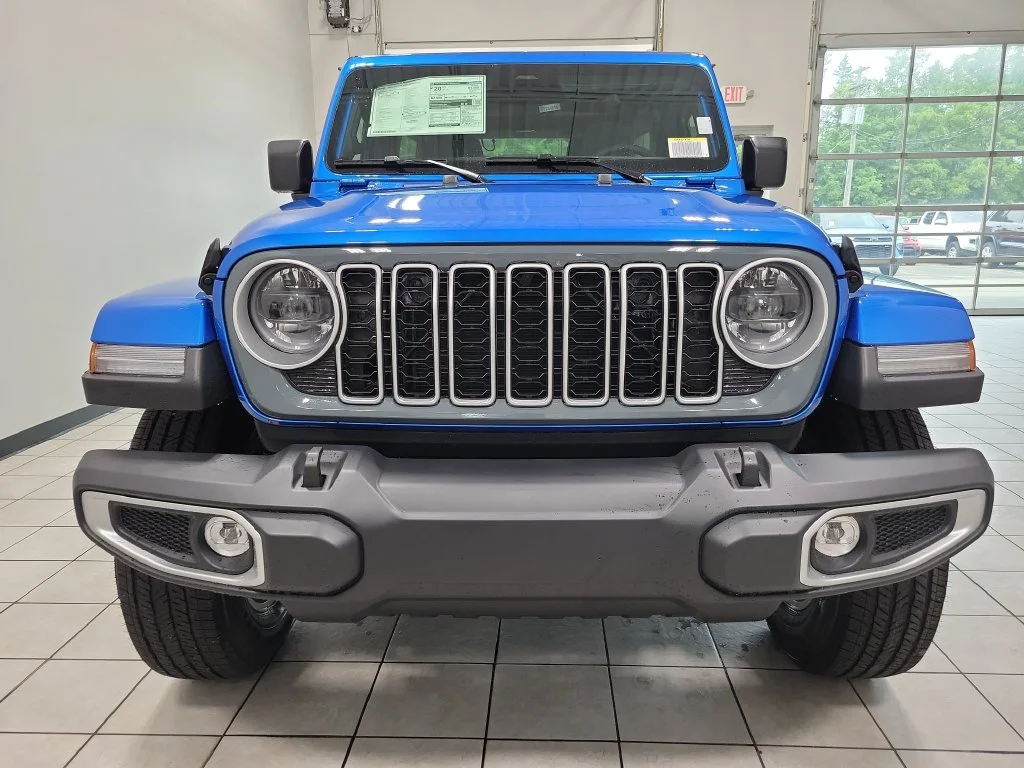 New 2026 Hydro Blue Pearl-Coat Exterior Paint Jeep Sahara image 2