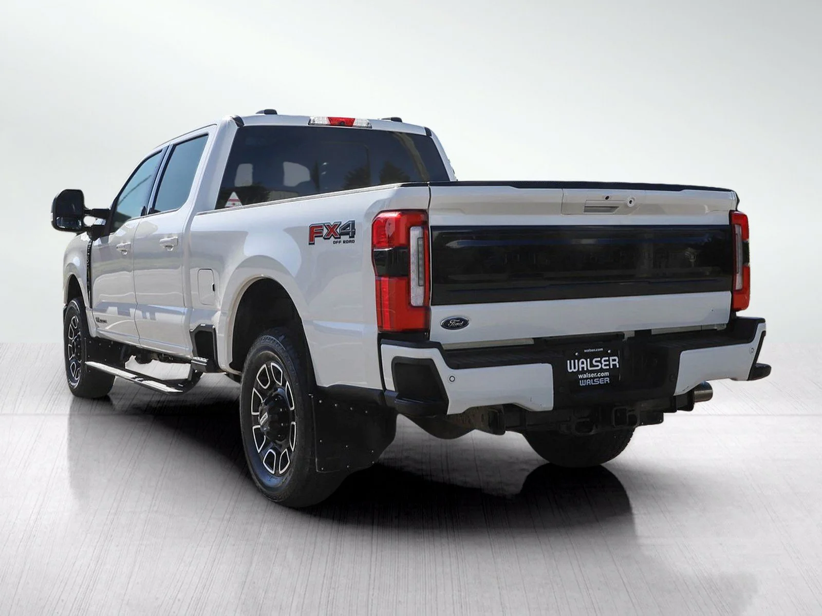 Used 2025 Star White Metallic Tri-Coat Ford Platinum image 3