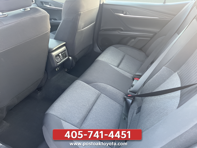 2025 Toyota Camry LE - Photo 25