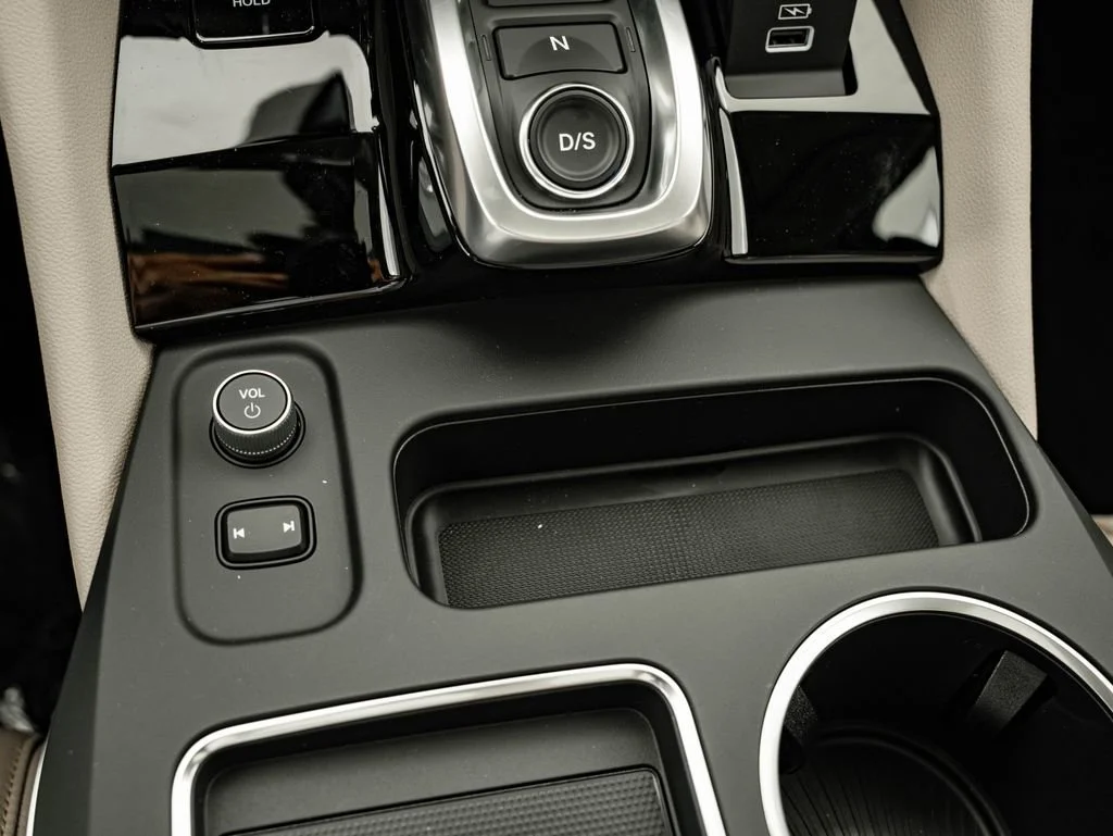 New 2026 Platinum White Pearl Acura SH-AWD image 38