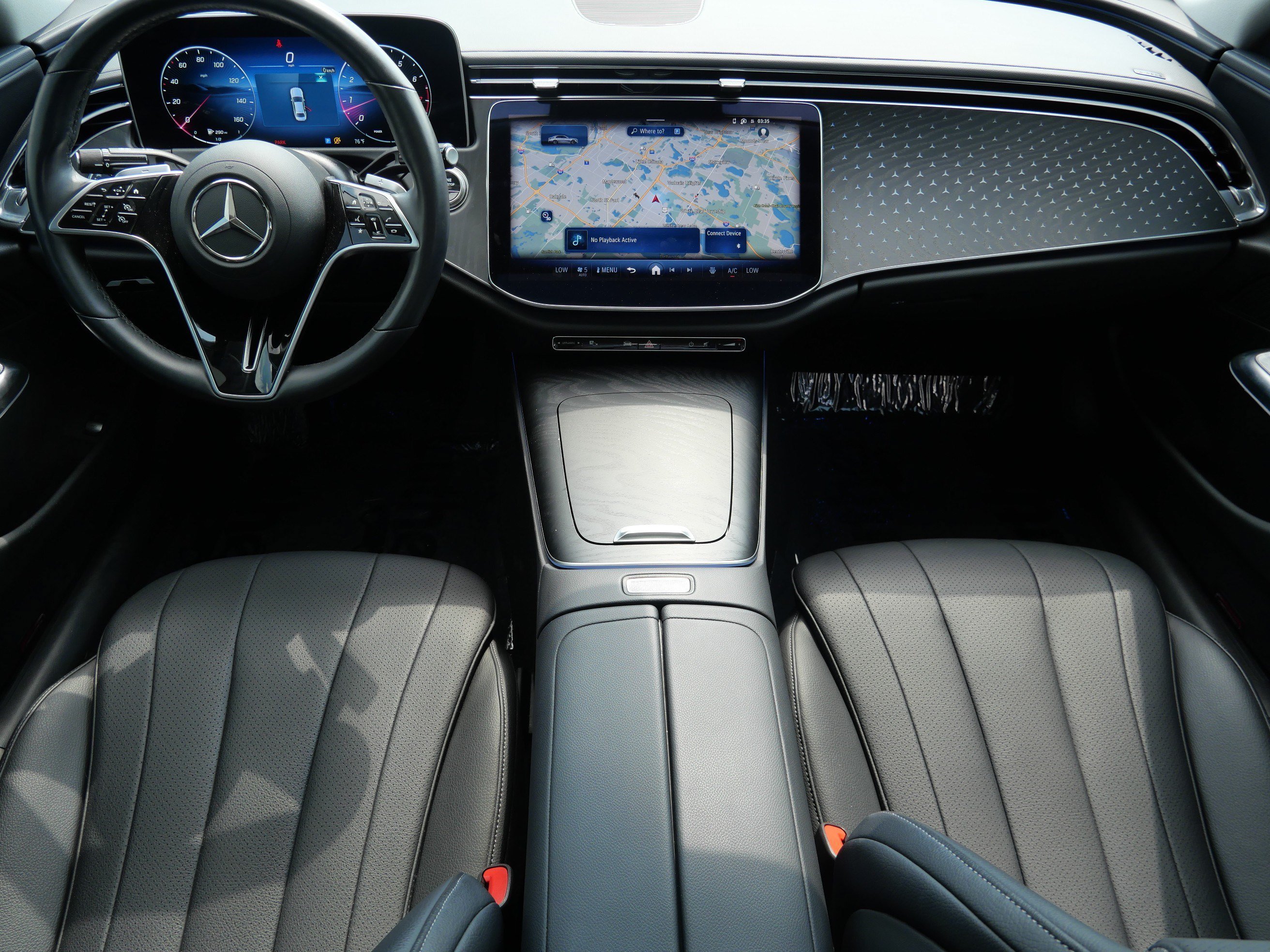 2025 Mercedes-Benz E-Class E350 - Photo 10