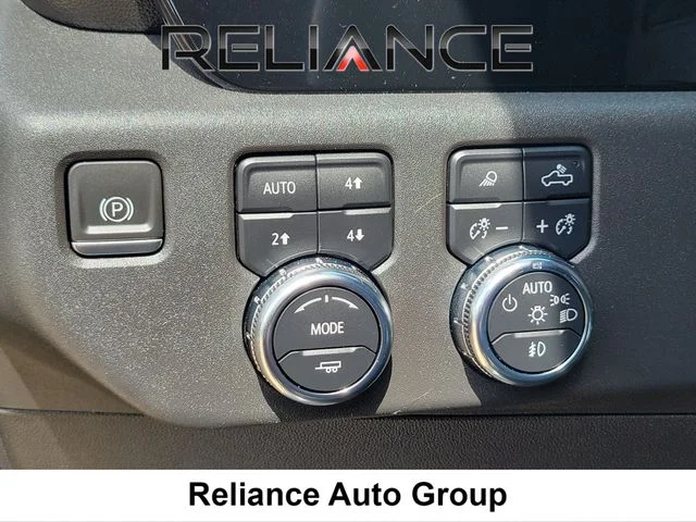 Used 2023 Silver GMC SLT image 21