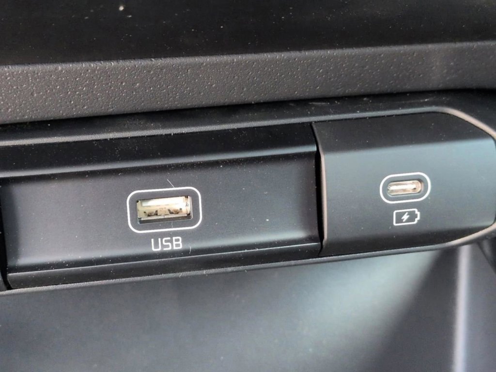 2026 Kia Niro LX - Photo 20