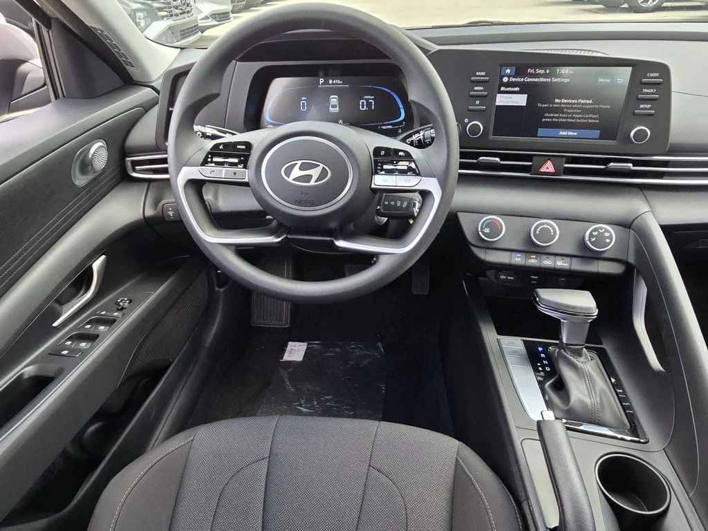 New 2026 Gray Hyundai SE image 8