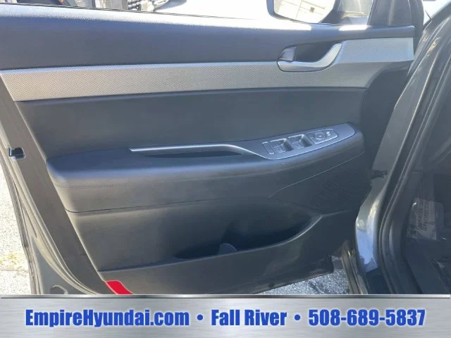 Used 2025 Gray Hyundai SEL image 17