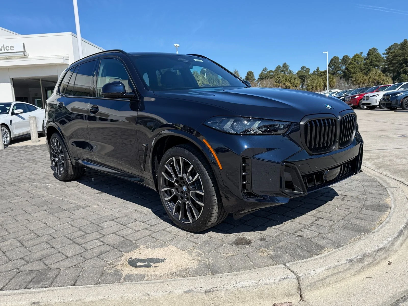 Used 2026 Carbon Black Metallic BMW xDrive40i image 7