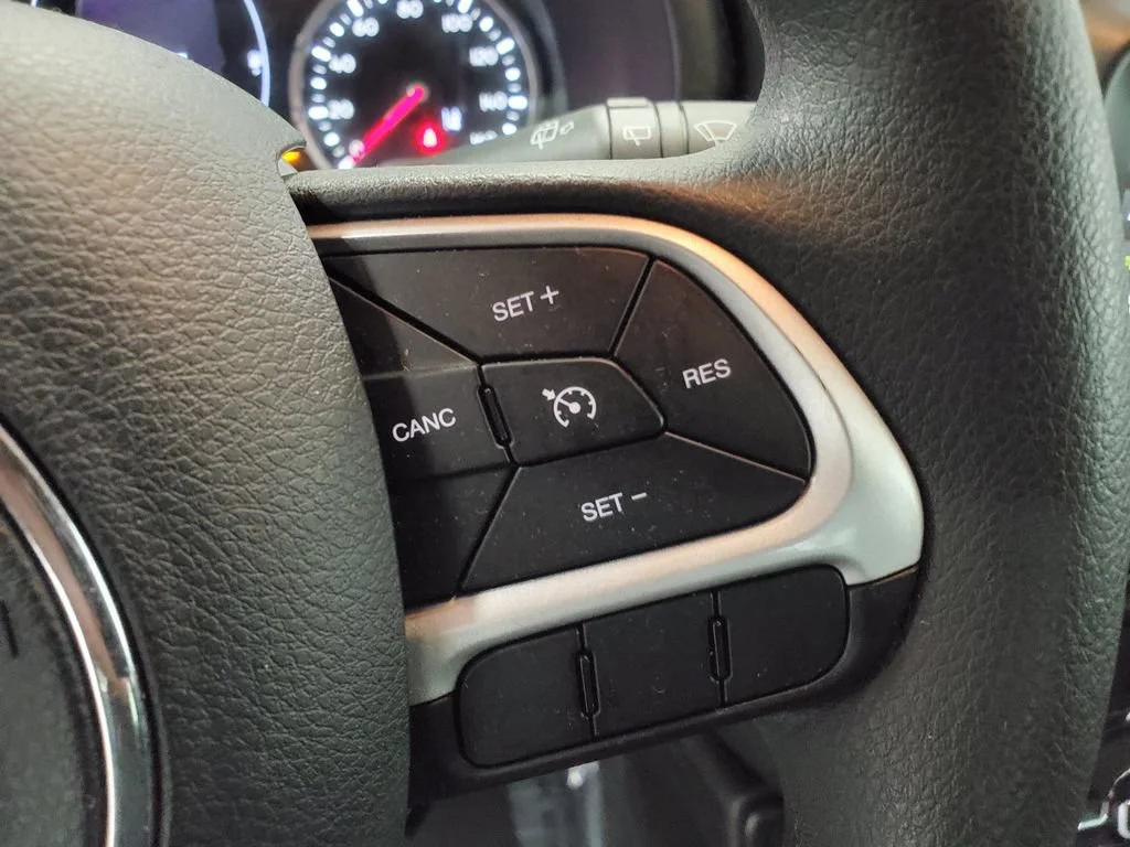 2023 Jeep Renegade Latitude - Photo 9